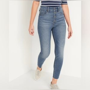 Old Navy Rockstar Super Skinny Jeans